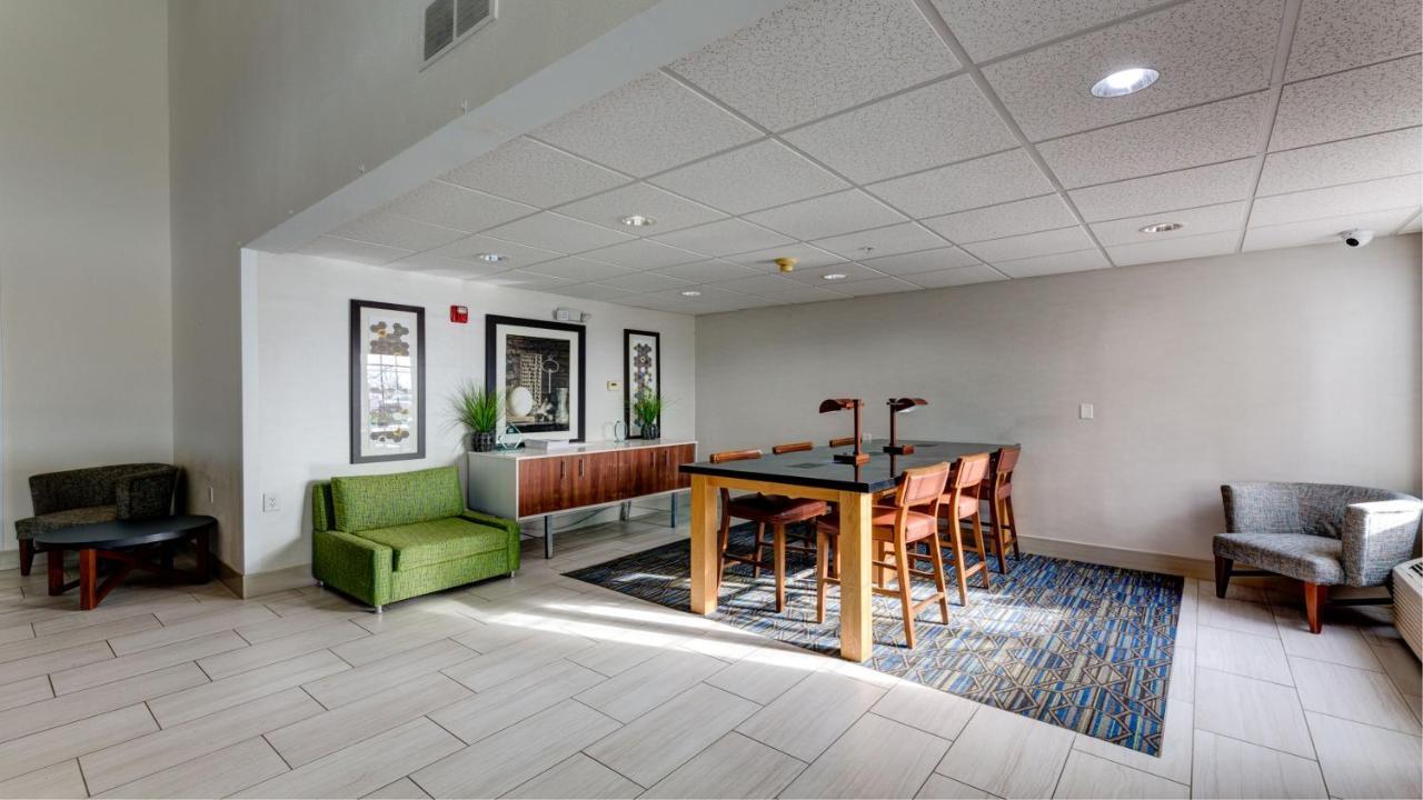 Holiday Inn Express & Suites Ashtabula-Geneva By Ihg Austinburg Exteriér fotografie